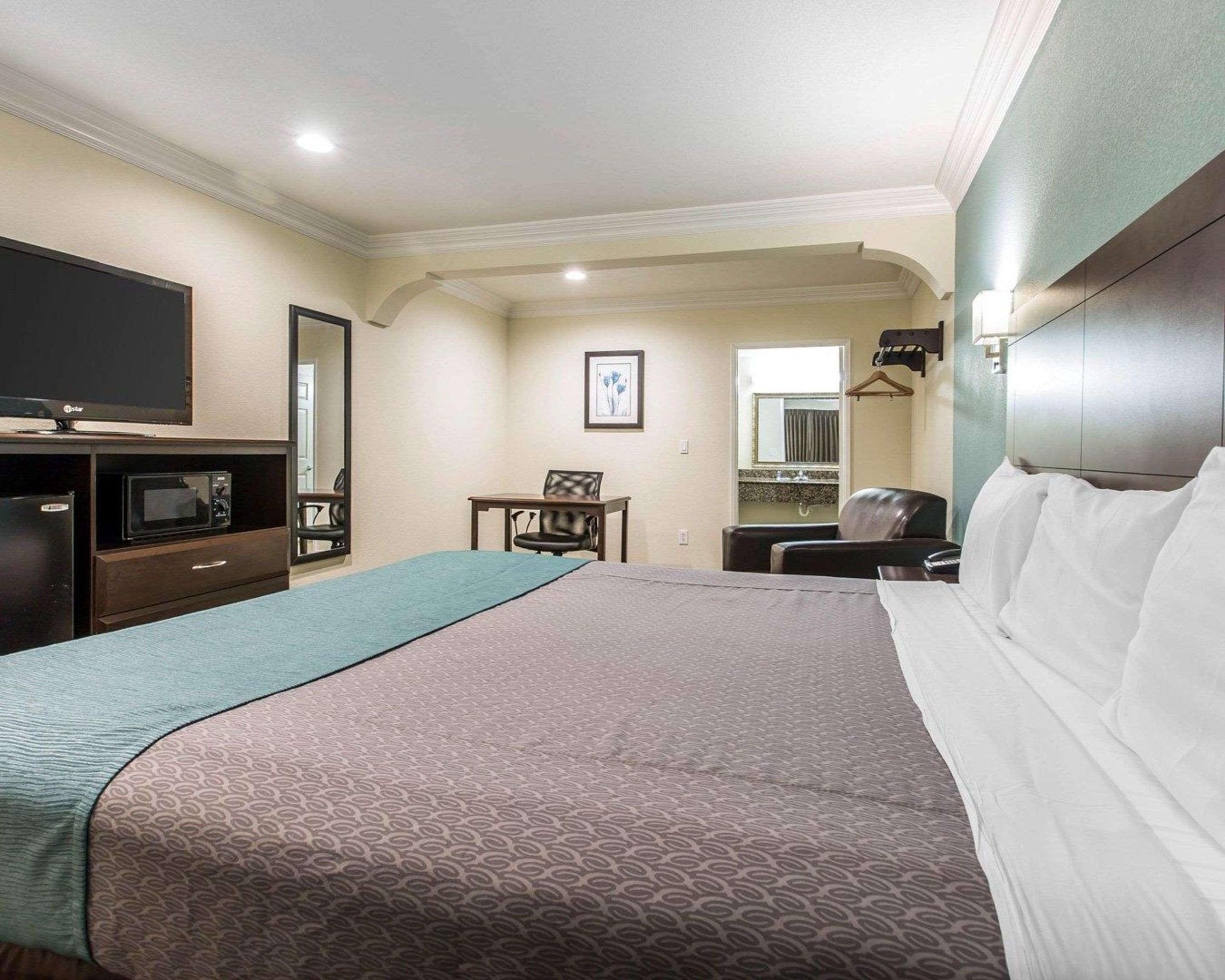 Rodeway Inn & Suites Inglewood Exteriér fotografie