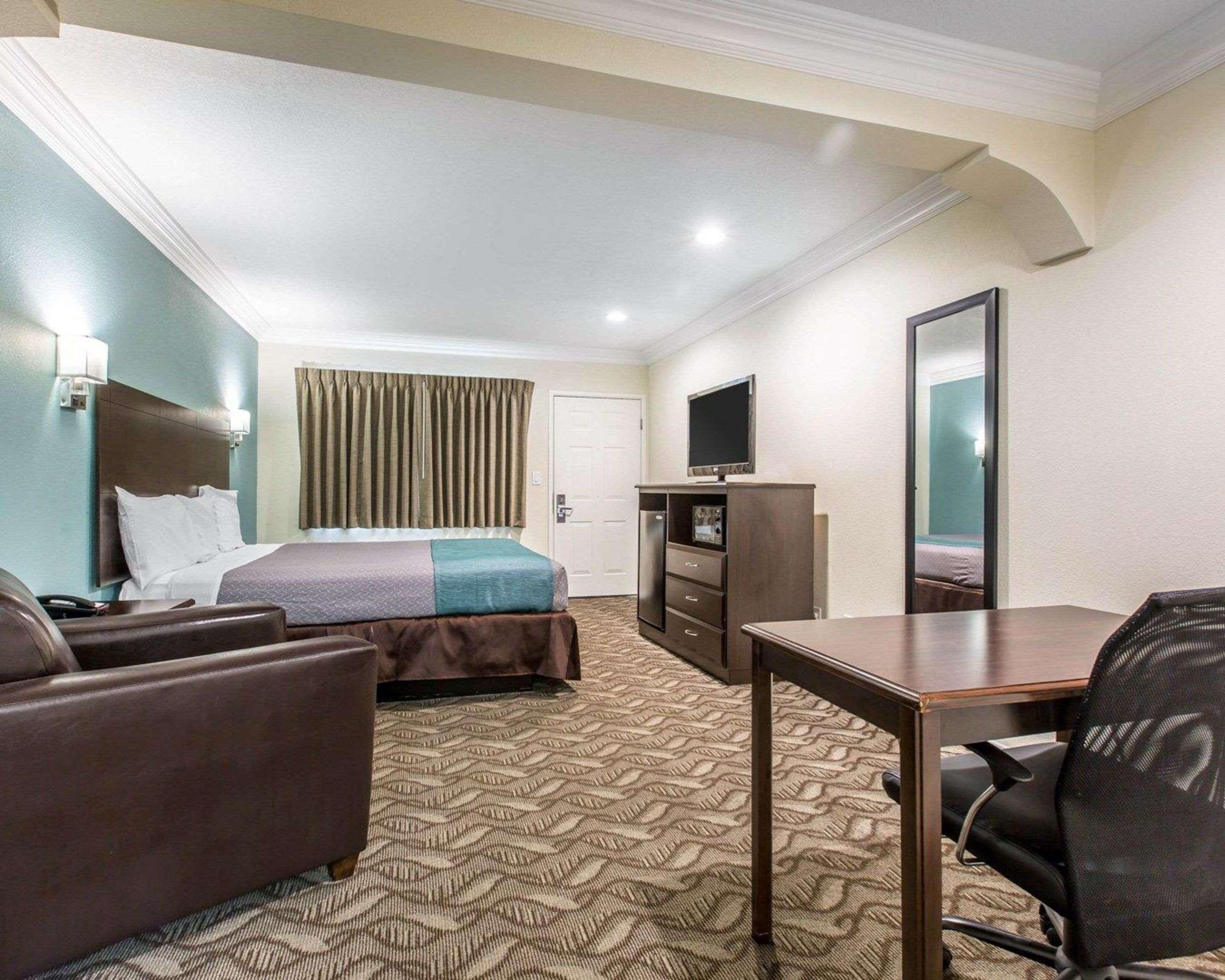Rodeway Inn & Suites Inglewood Exteriér fotografie