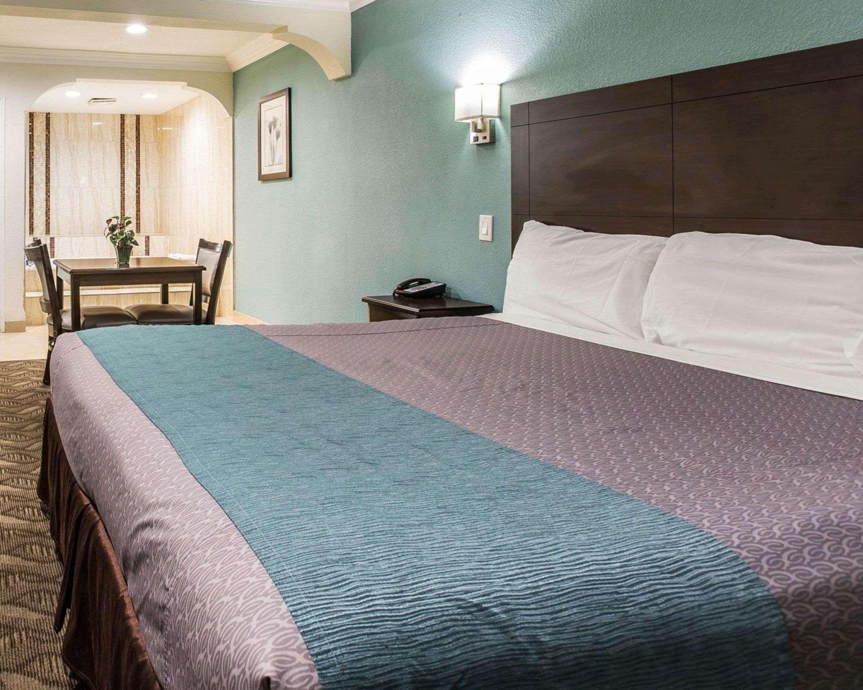 Rodeway Inn & Suites Inglewood Exteriér fotografie