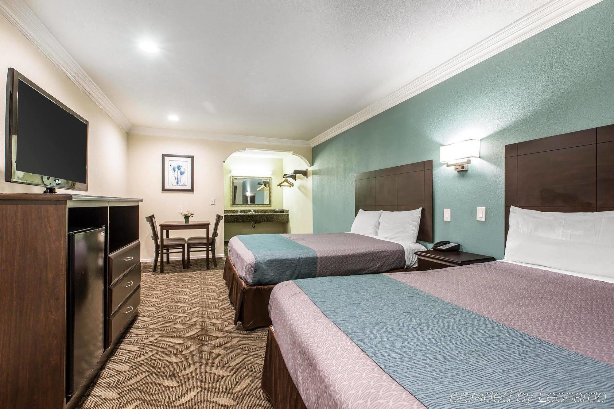 Rodeway Inn & Suites Inglewood Exteriér fotografie